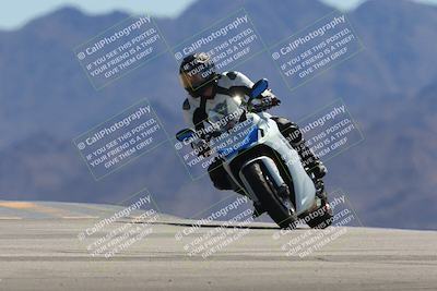 media/Mar-24-2025-Moto Forza (Mon) [[57ce5c5cff]]/3-Beginner Group/Session 4 (Turn 9)/